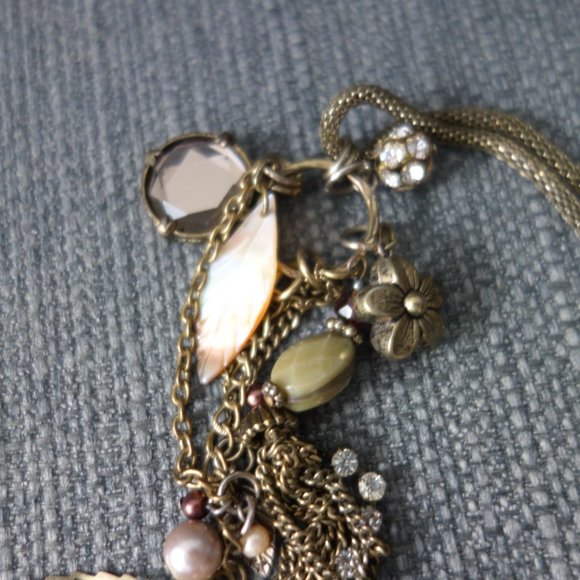 Vintage Cute Metal Chain with Variety of Trinkets - Picture 3 of 11